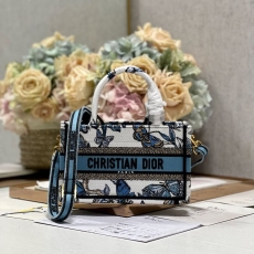 Christian Dior Shopping Bags